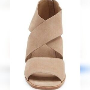Eileen Fisher Ellis Leather Sandal